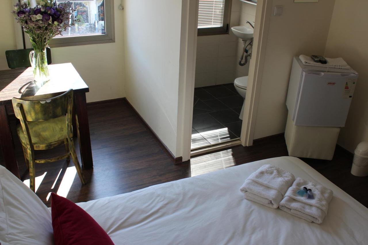 Aliyah Return Center Degania Bet Room photo
