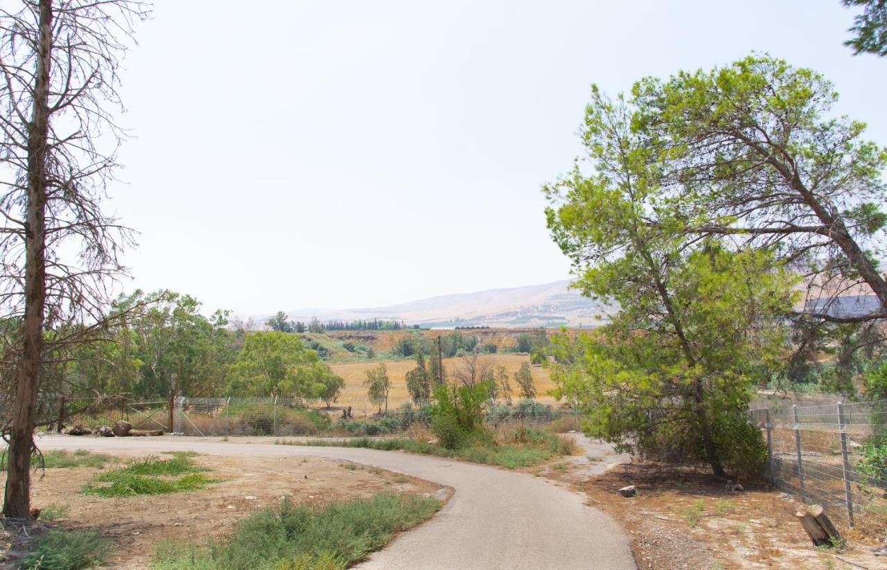 Aliyah Return Center Degania Bet Exterior photo